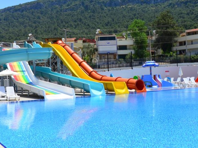 Ramada Resort Akbuk 69052