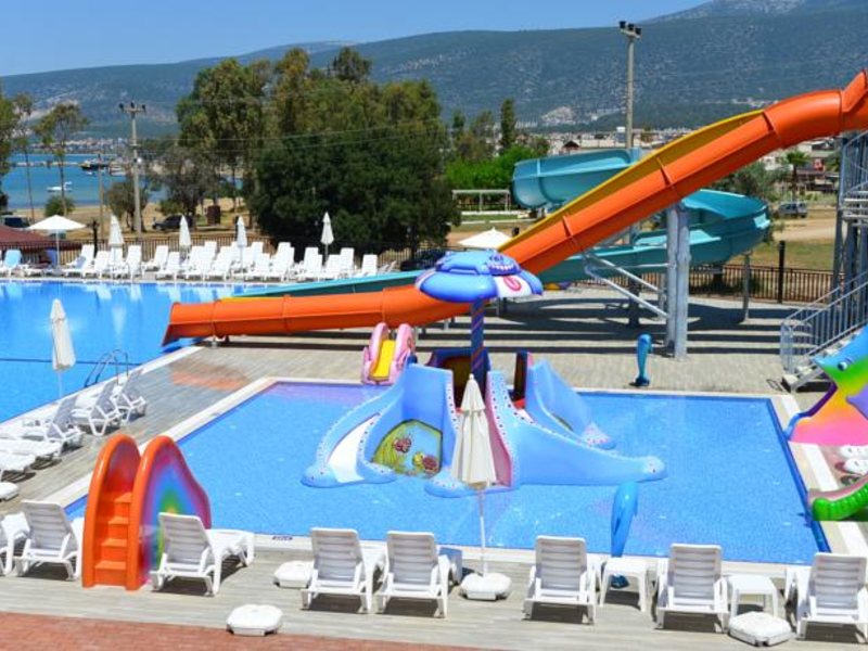 Ramada Resort Akbuk 69054