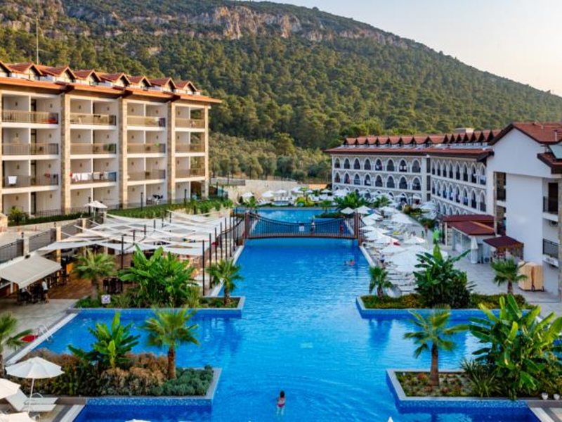 Ramada Resort Akbuk 69074