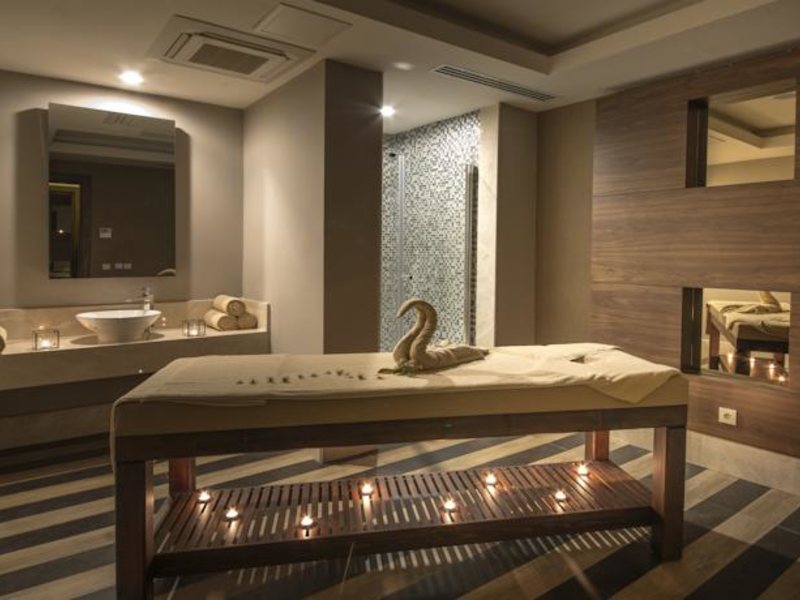 Ramada Resort Lara 66612