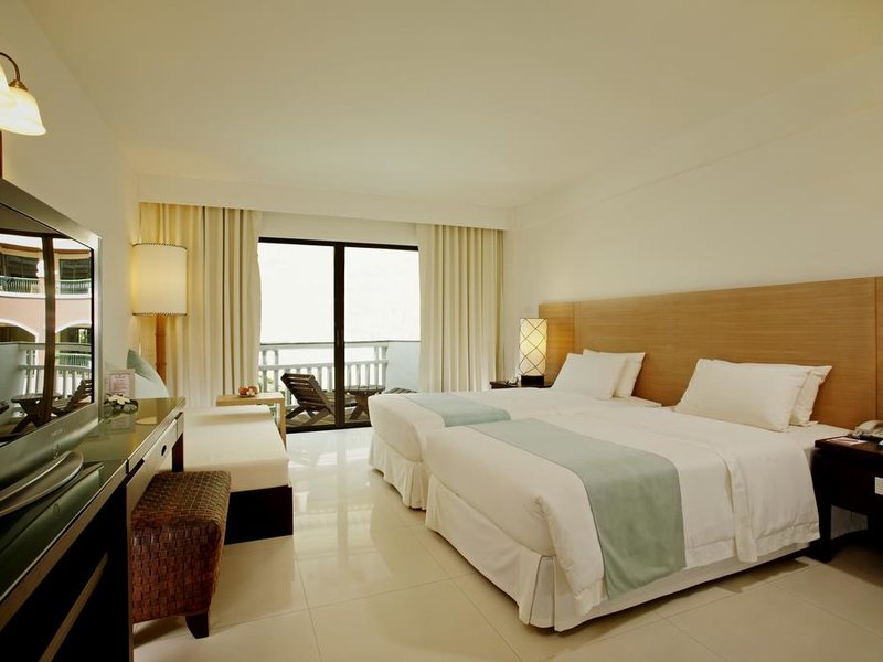 Ramada Southsea Karon Beach 225796