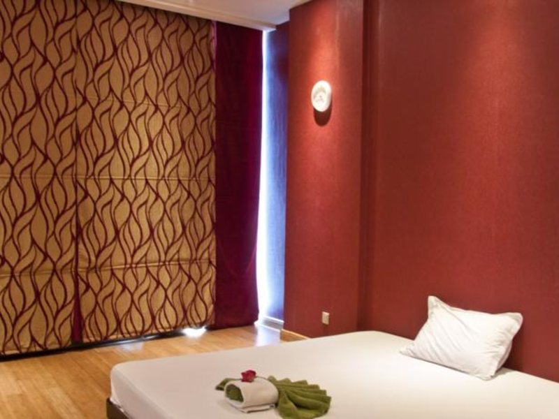 Ramee Rose Hotel 118512