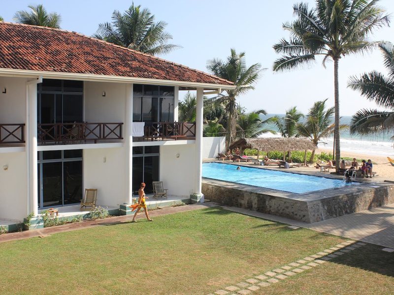 Ranmal Beach Hotel 195175