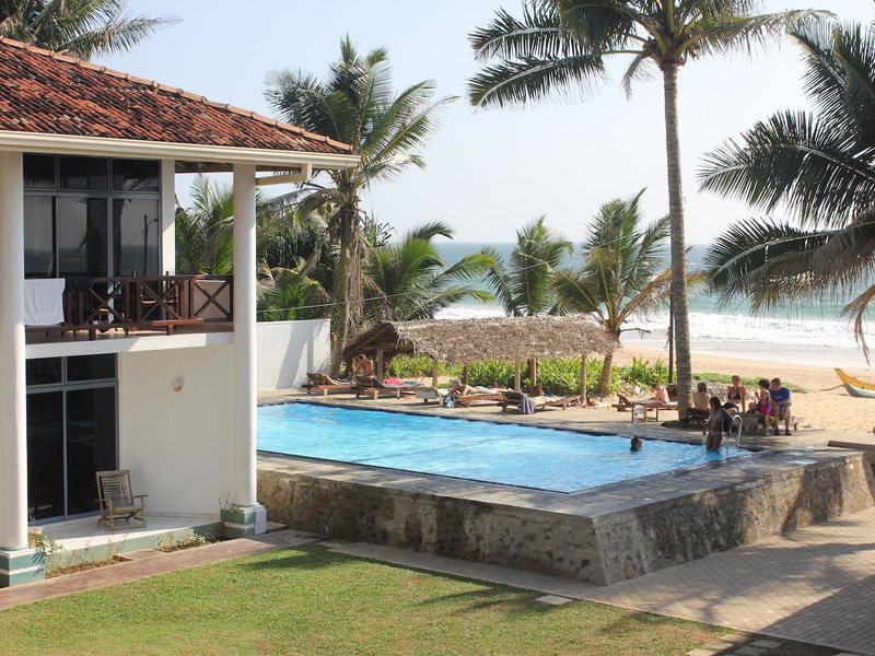 Ranmal Beach Hotel 195177