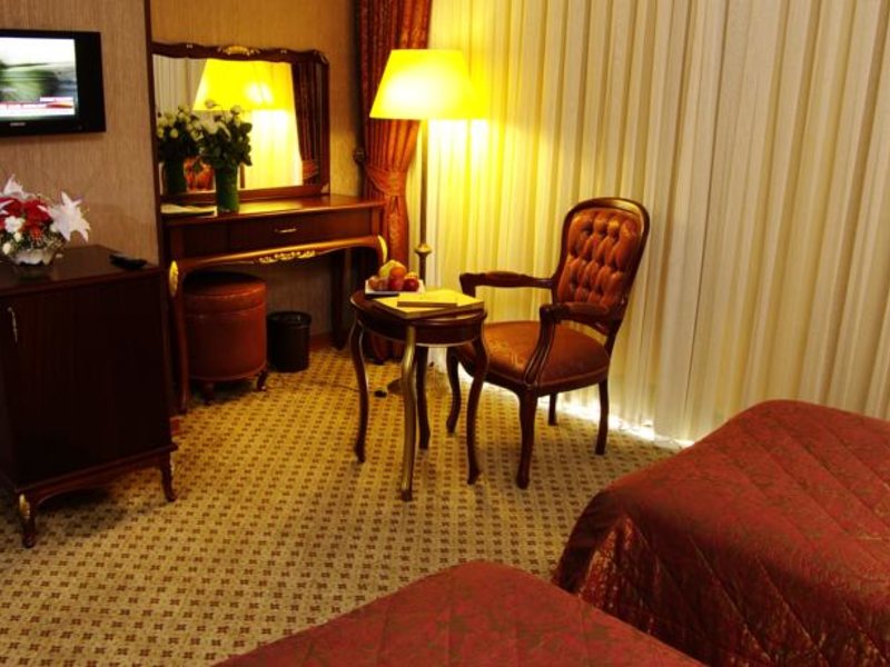 Rast Hotel  99980