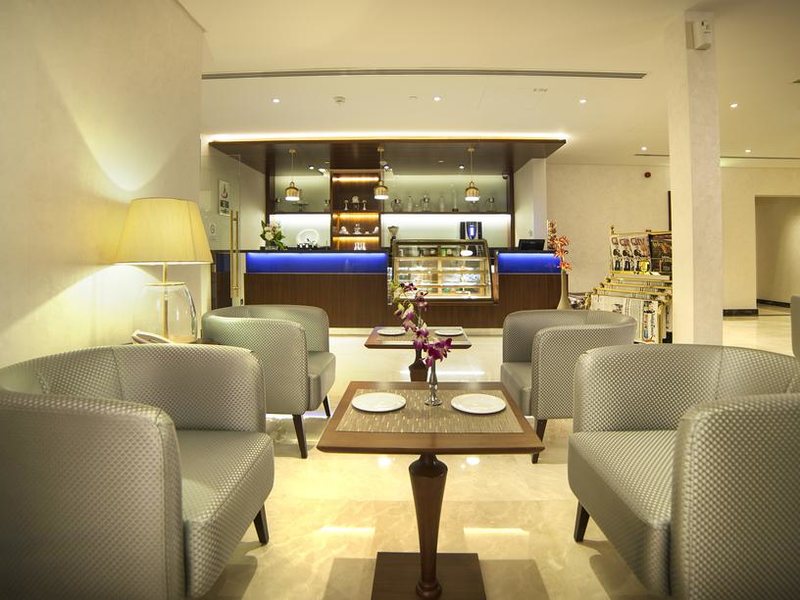 Raviz Center Point Hotel Dubai  300048