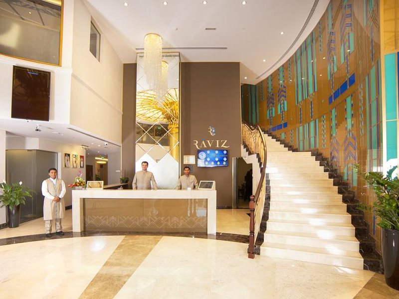 Raviz Center Point Hotel Dubai  300057
