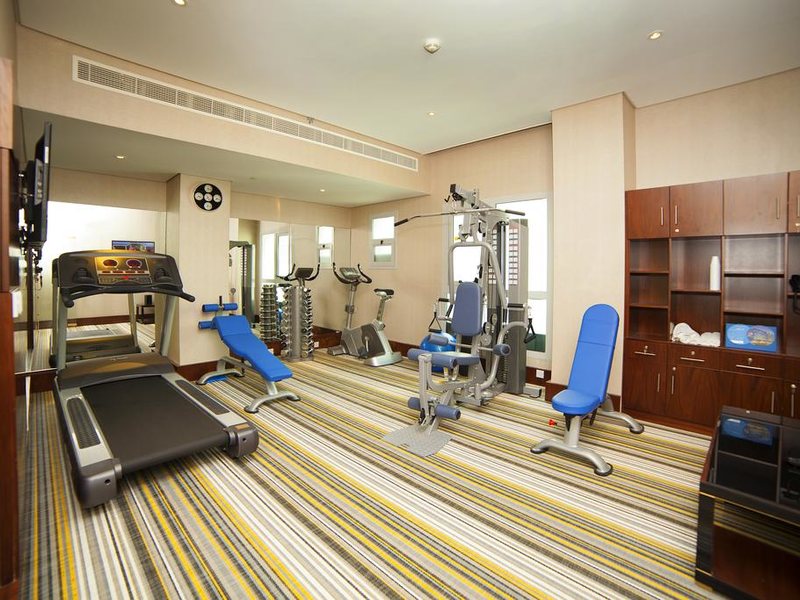 Raviz Center Point Hotel Dubai  300059