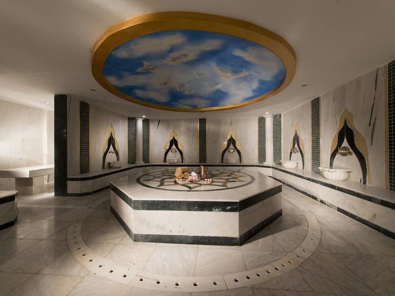 Raymar Hotel & Resort 51011