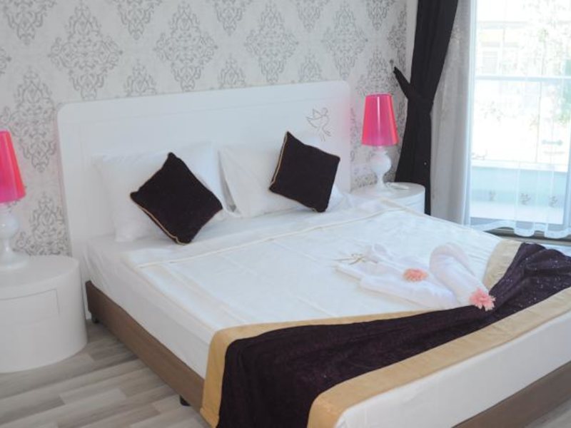 Raymar Hotel & Resort 60240