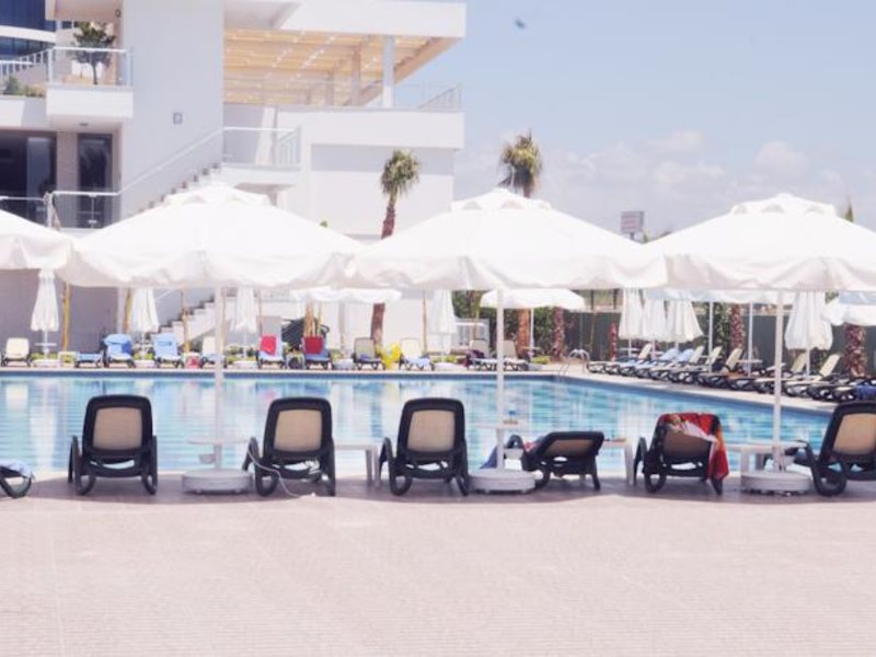 Raymar Hotel & Resort 60242