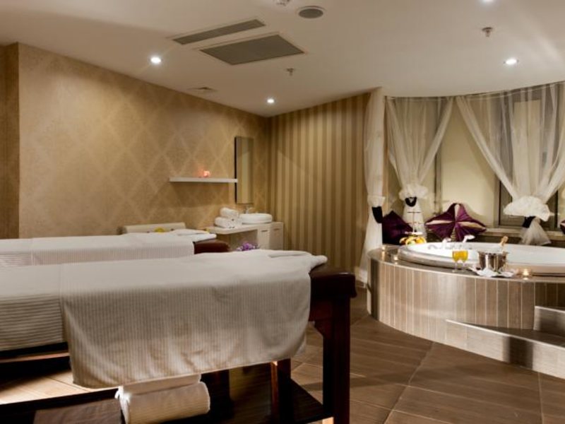 Raymar Hotel & Resort 60253