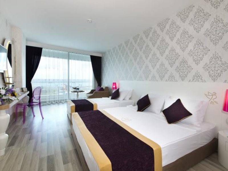 Raymar Hotel & Resort 60256