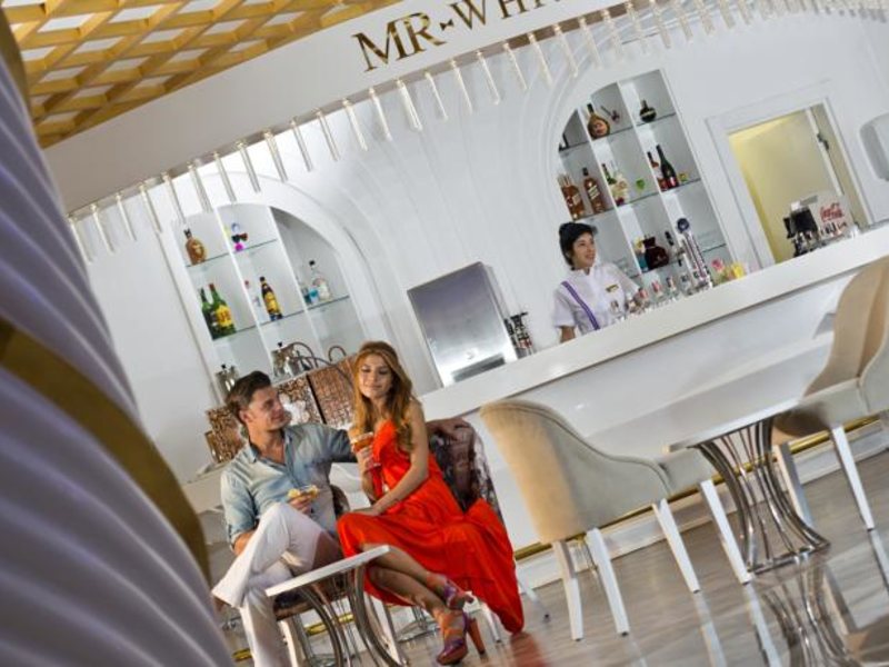 Raymar Hotel & Resort 60260