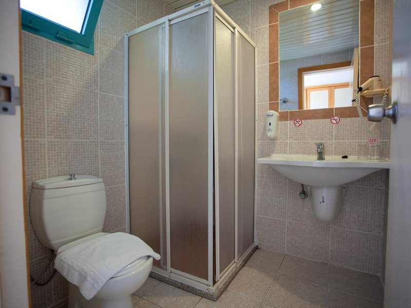 Rebin Beach Hotel 280757