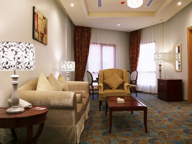 Red Castle Hotel 192003