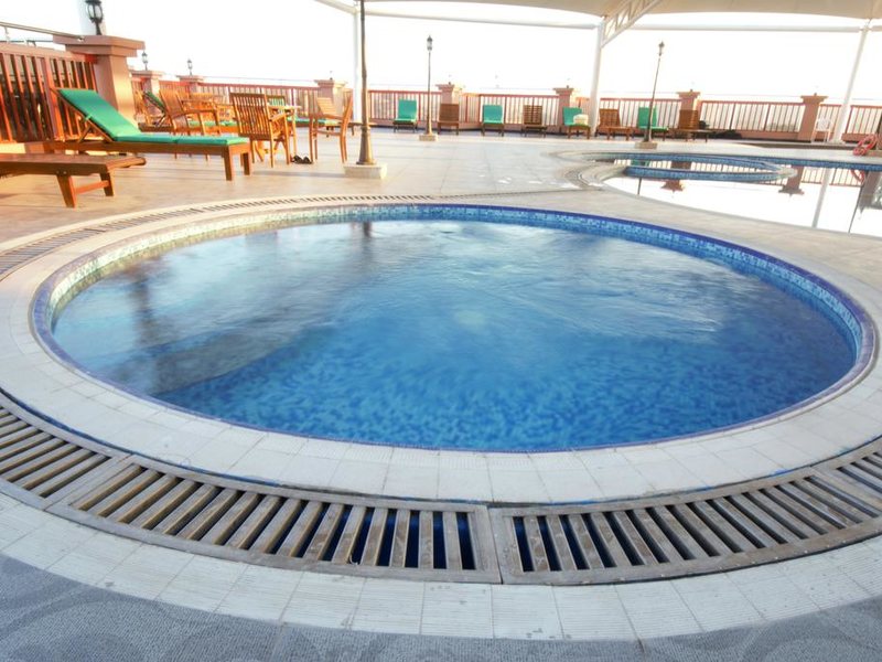 Red Castle Hotel 192012