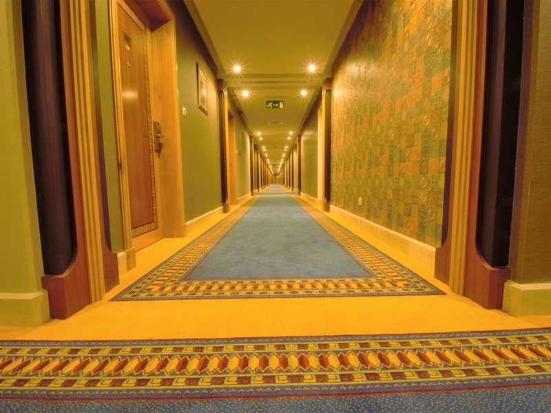 Red Castle Hotel 192016