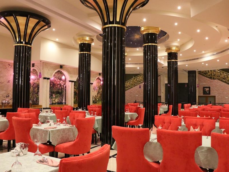 Red Castle Hotel 192027