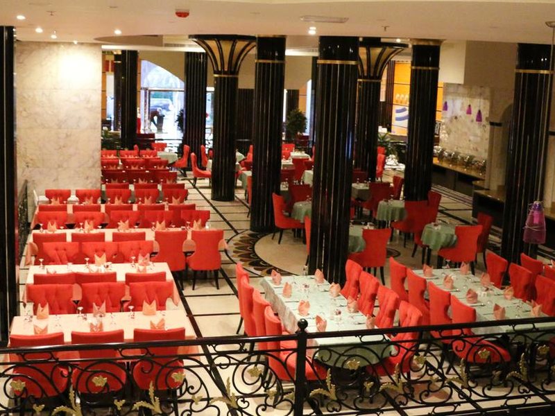 Red Castle Hotel 192029