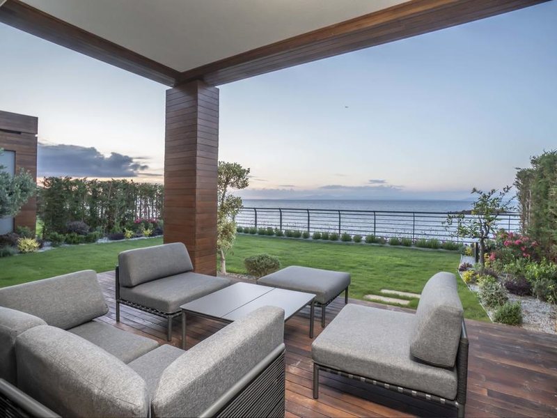 Red Rock Hotel & Suites By Selvese 303263