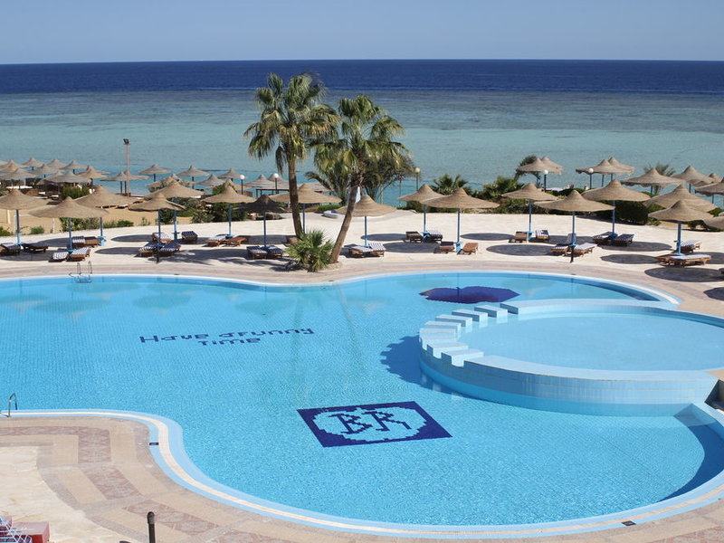 Reef Oasis Blue Bay Resort  127210