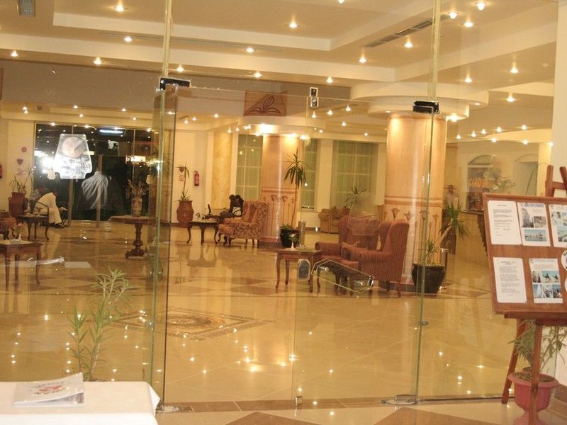 Reef Oasis Blue Bay Resort  127212