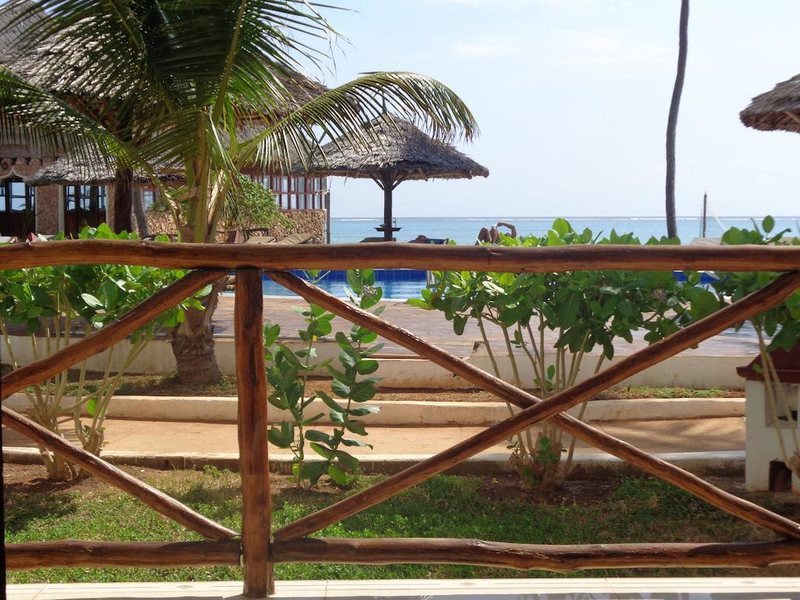 Reef and Beach 202021