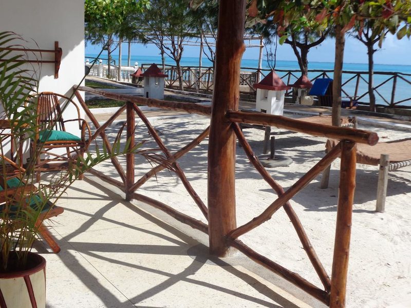 Reef and Beach 202025