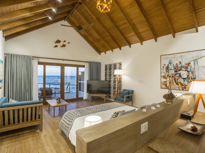 Reethi Faru Resort  323981