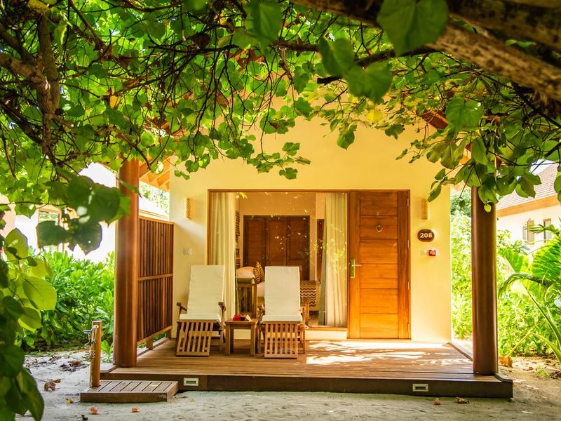 Reethi Faru Resort  324007