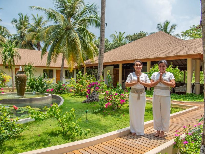 Reethi Faru Resort  324012