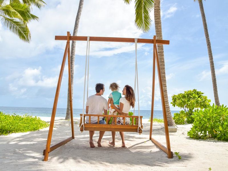 Reethi Faru Resort  324018