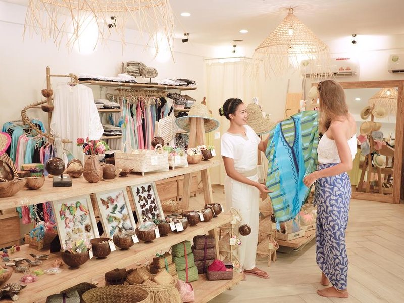 Reethi Faru Resort  324021