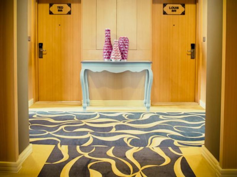 Reflections Hotel 118600