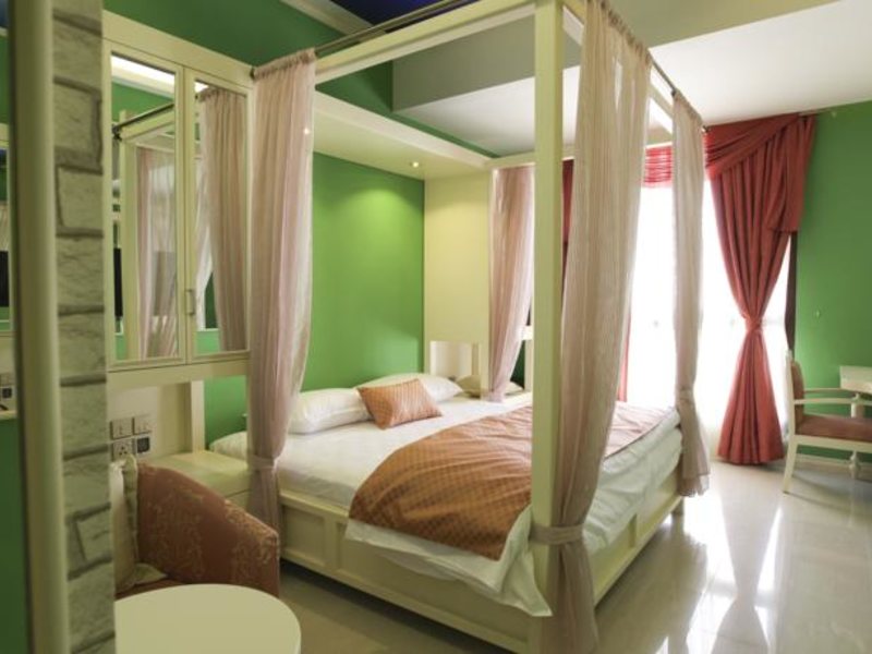 Reflections Hotel 118608