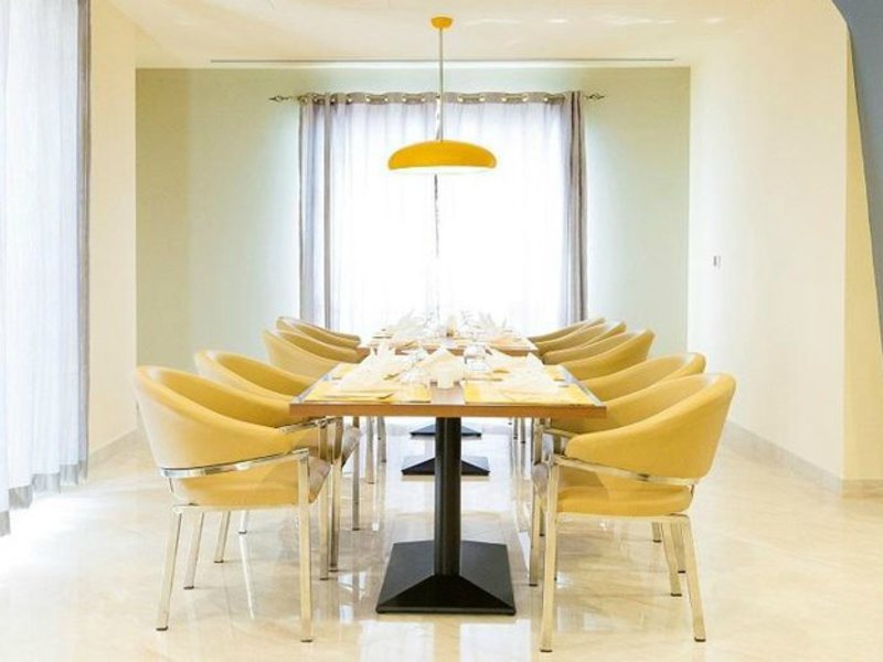 Reflections Hotel 118611