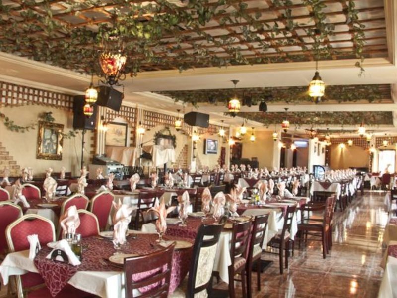 Regent Beach Resort 48970