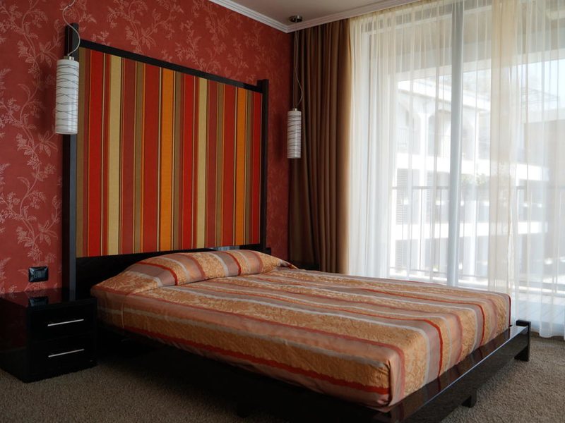 Regina Maria Spa  173040