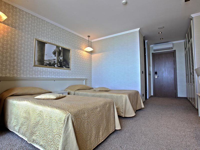 Regina Maria Spa  173044