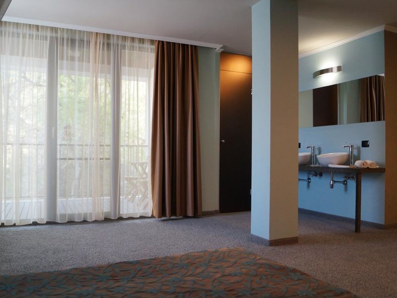 Regina Maria Spa  173062