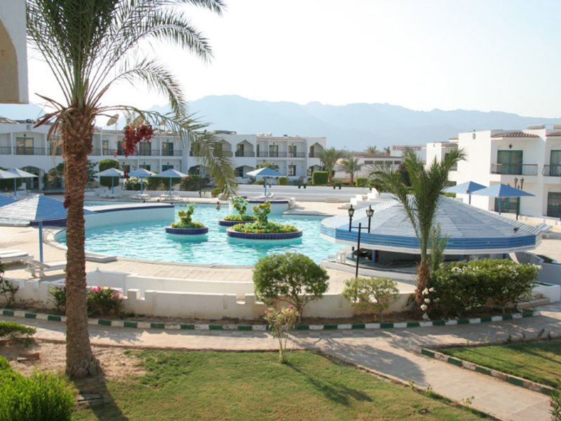 Regina Nuweiba 37228