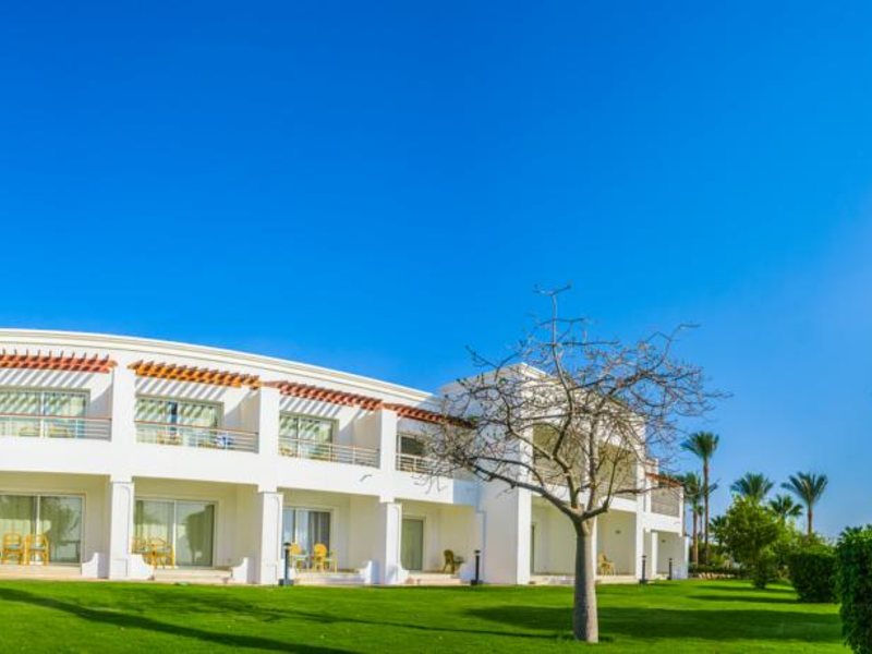 Renaissance Golden View Beach 127401