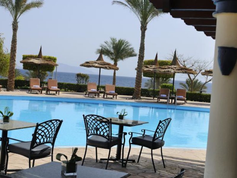 Renaissance Golden View Beach 127405