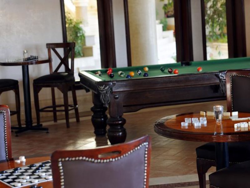 Renaissance Golden View Beach 127416