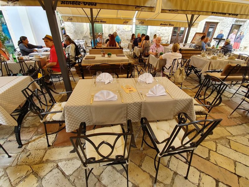 Rendez Vous Hotel  308592