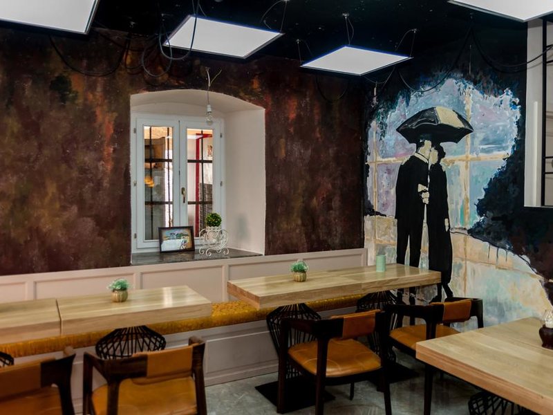 Rendez Vous Hotel  308593