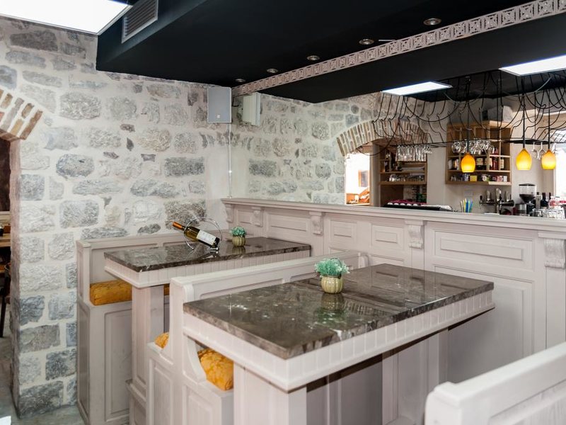 Rendez Vous Hotel  308594