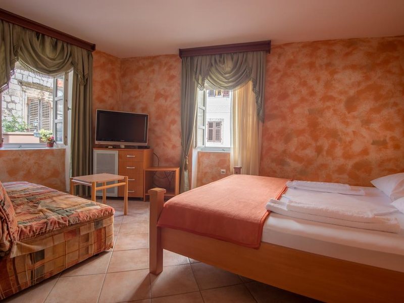 Rendez Vous Hotel  308608