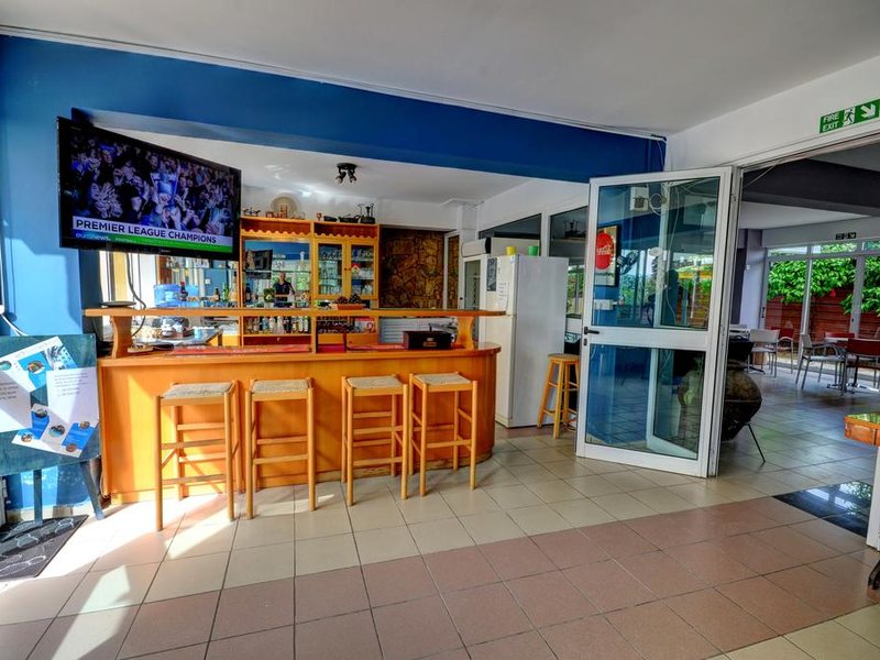 Renos Tourist Apartments 289849